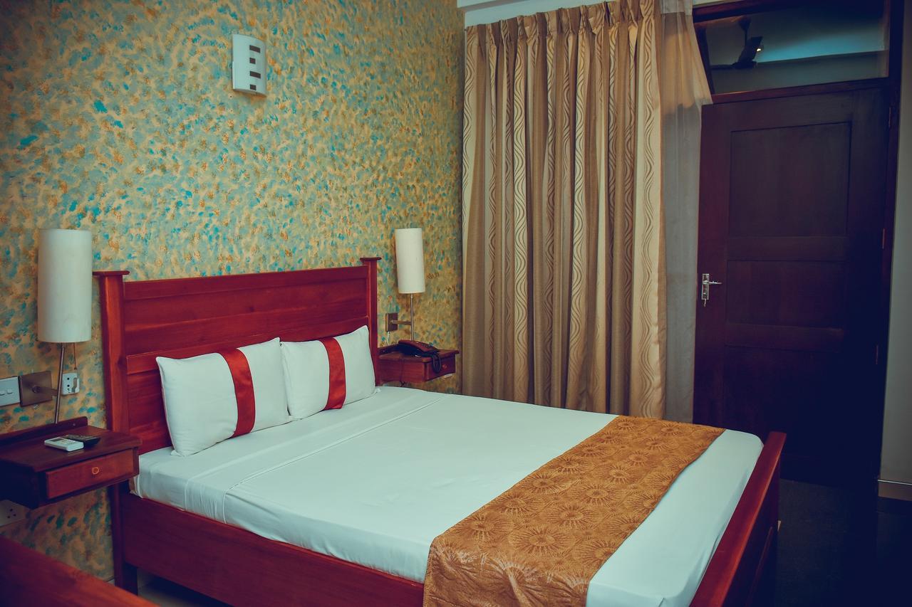 Zendara Hotel Негомбо Экстерьер фото
