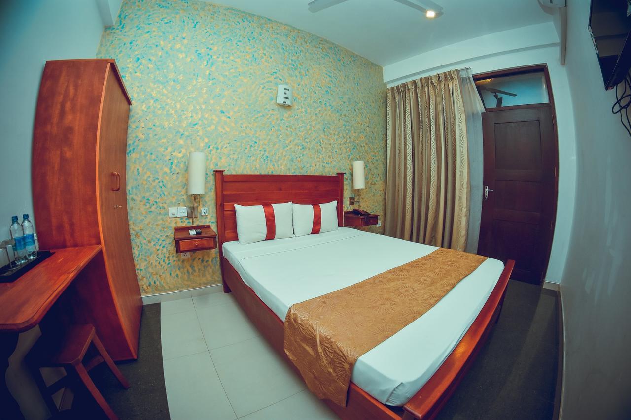 Zendara Hotel Негомбо Экстерьер фото